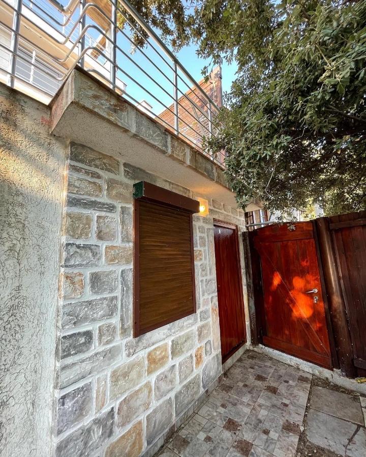Apartman Ail 2 Улцин Екстериор снимка