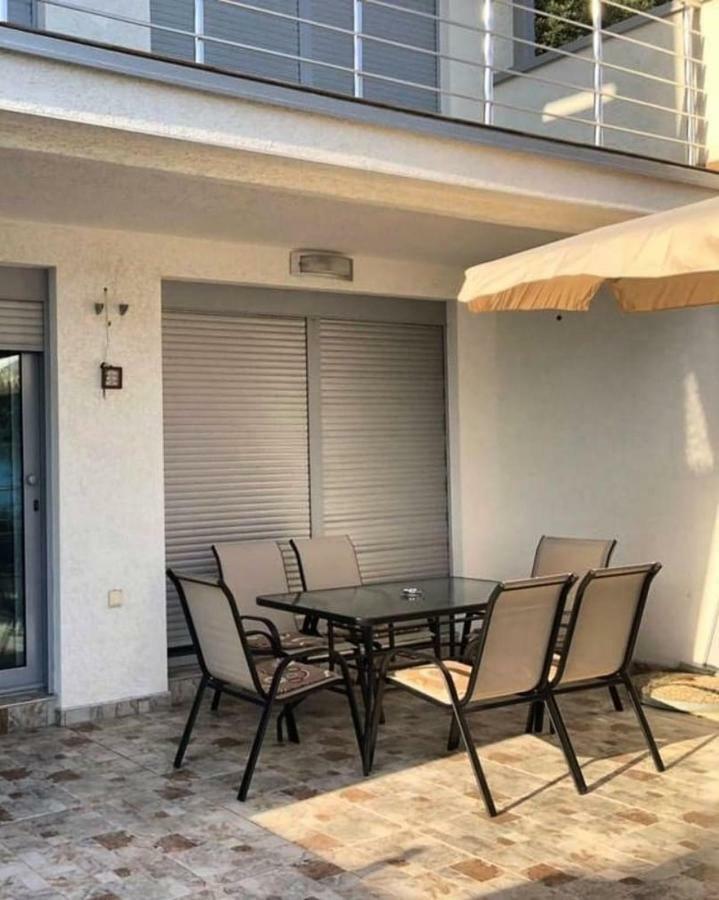 Apartman Ail 2 Улцин Екстериор снимка